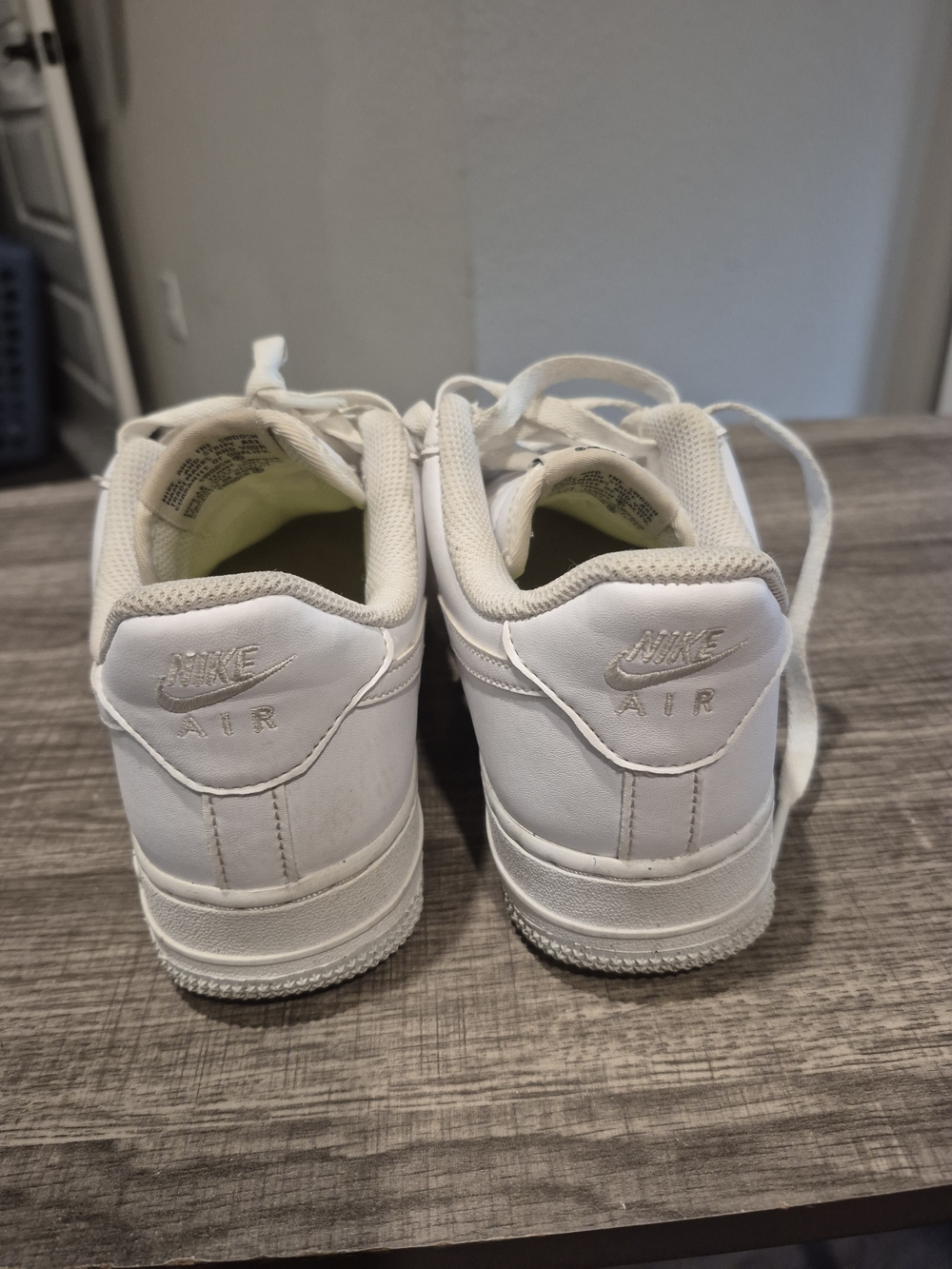 Nike Air Force 1 Low Shoes Womens Sz 6 White Sneakers Trainers DC9486-101 - Picture 2 of 6